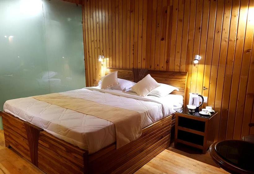 The Pahadi Organic Restaurant And Motel 1