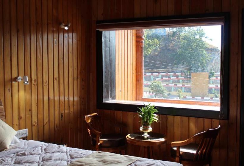 The Pahadi Organic Restaurant And Motel 2