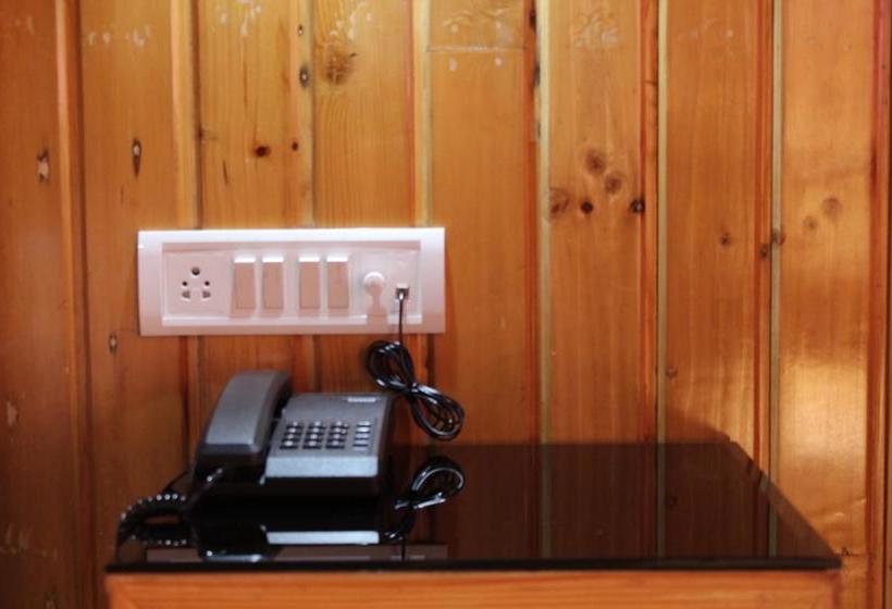 The Pahadi Organic Restaurant And Motel 4