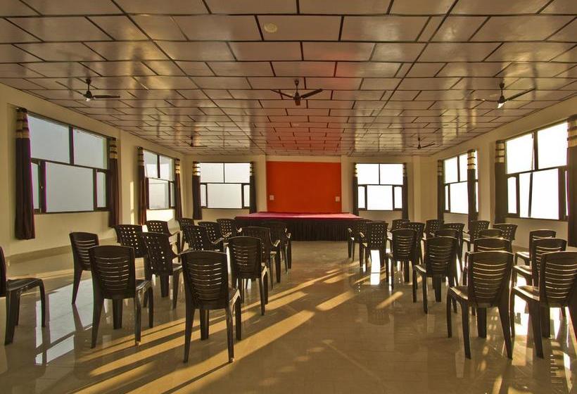 Hotel Devdar Resort 5