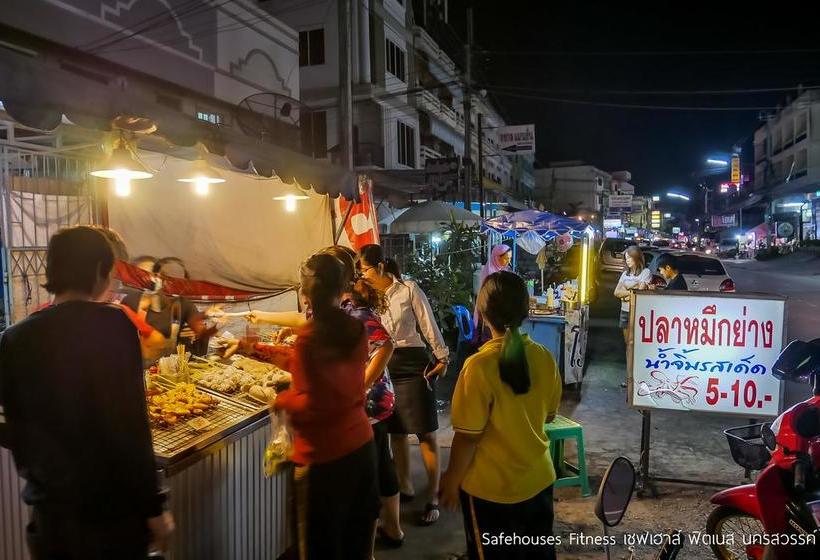 Hotel Safehouses Nakhonsawan 18