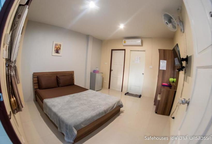 Hotel Safehouses Nakhonsawan 3