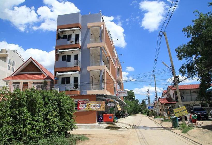 Hotel Safehouses Nakhonsawan 4