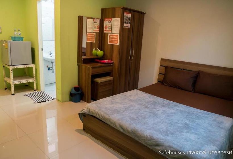 Hotel Safehouses Nakhonsawan 9
