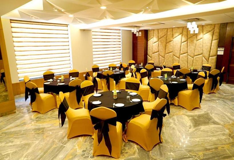 Hotel The Mystic Palms 15