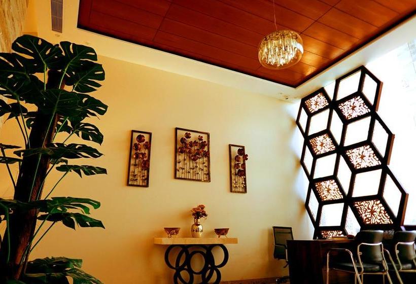 Hotel The Mystic Palms 16