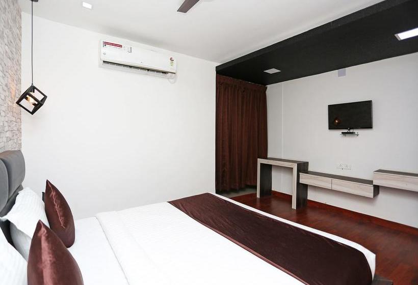 Oyo 11408 Hotel Sai Jagannath 1