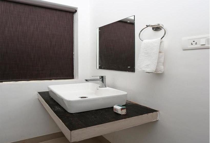 Oyo 11408 Hotel Sai Jagannath 13