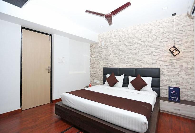 Oyo 11408 Hotel Sai Jagannath 2