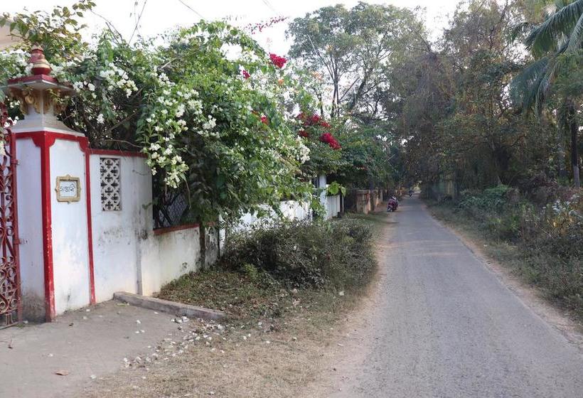 Bed and Breakfast Saptarshi Bungalow 13