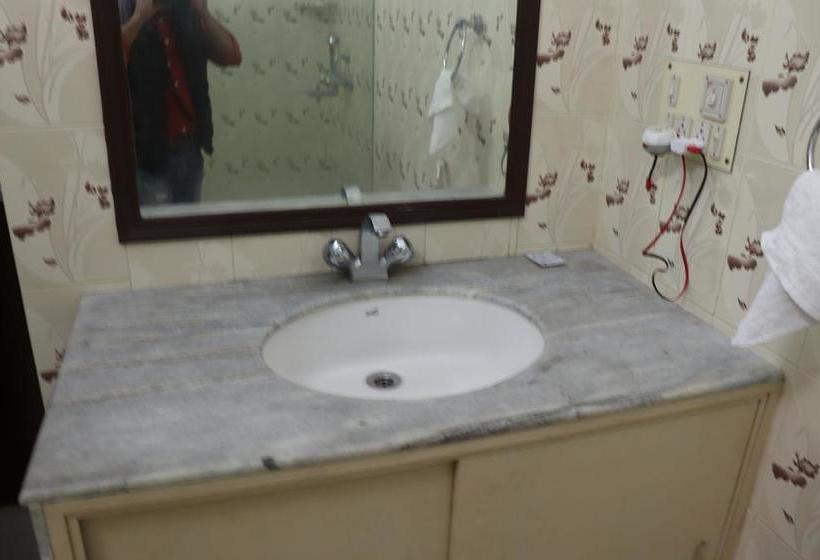 Bed and Breakfast Saptarshi Bungalow 17