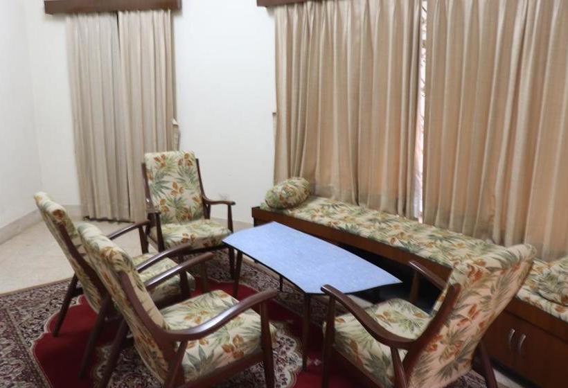 Bed and Breakfast Saptarshi Bungalow 19