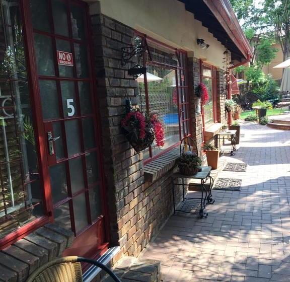 Bed and Breakfast Janmarie Guesthouse 5