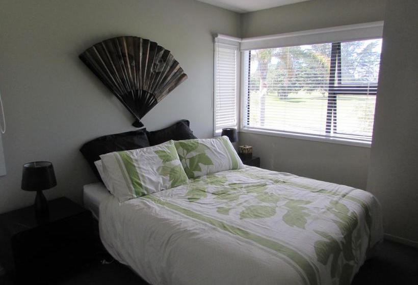 Bed and Breakfast Golf Views @ Mount Maunganui 4