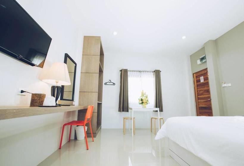 Hostel Tan Bann Mansion Surin 4