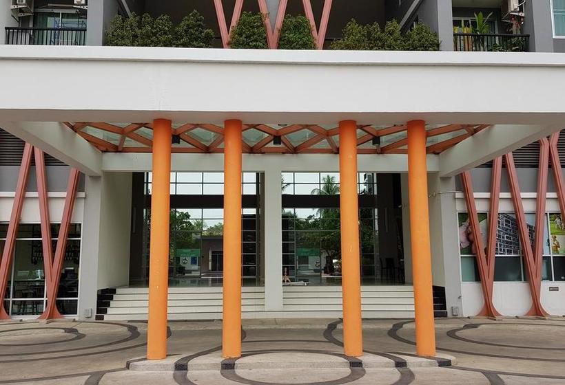 Hotel Vroom By Pitchadent @ Udon 3