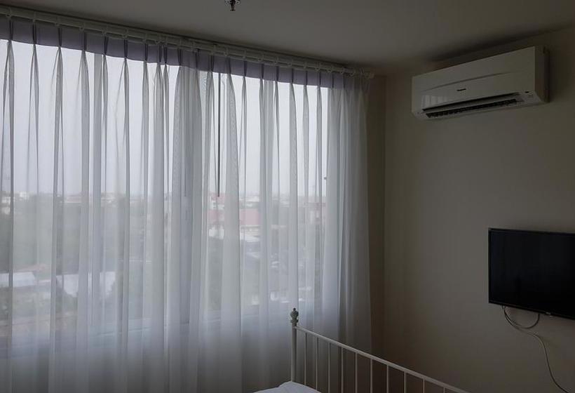 Hotel Vroom By Pitchadent @ Udon 8