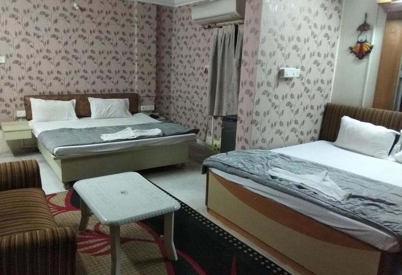 Hotel Jk Rooms 120 Swadnr. Sai Mandirwardha Rd