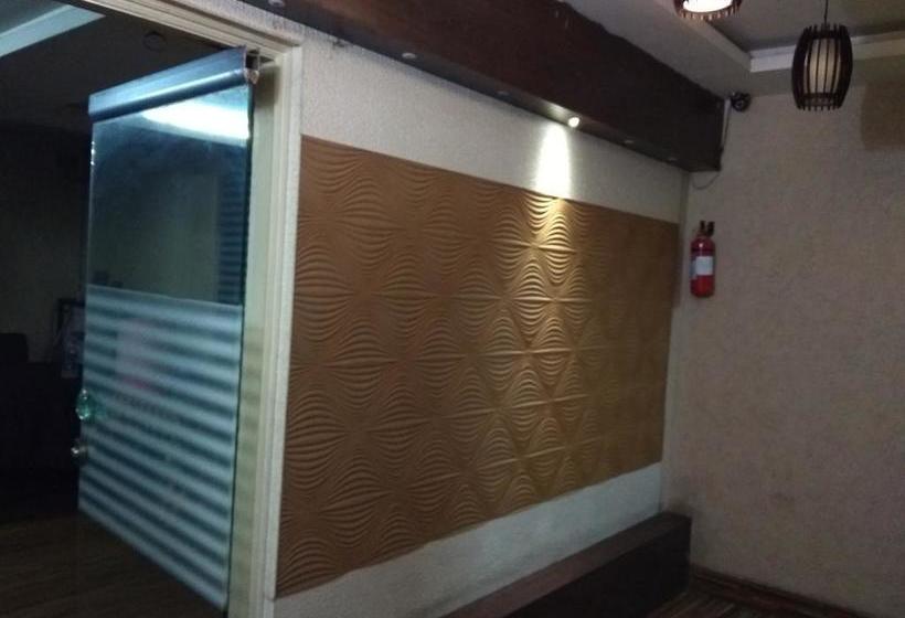 Hotel Jk Rooms 120 Swadnr. Sai Mandirwardha Rd 6