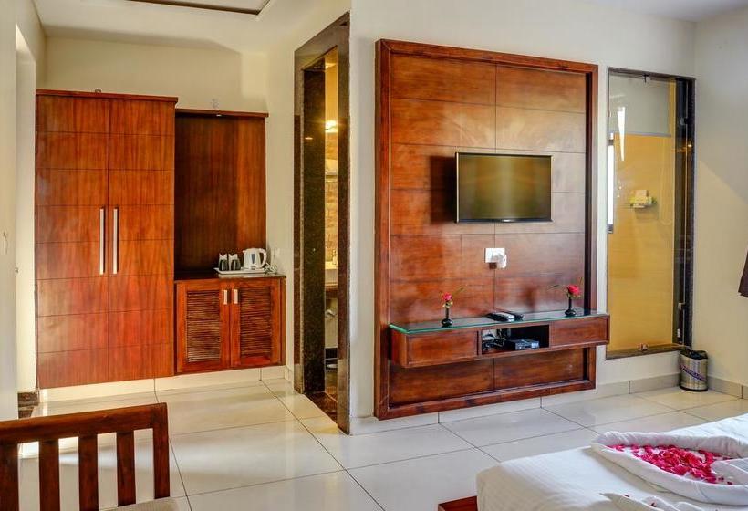 Gajraj Trails Resort 4