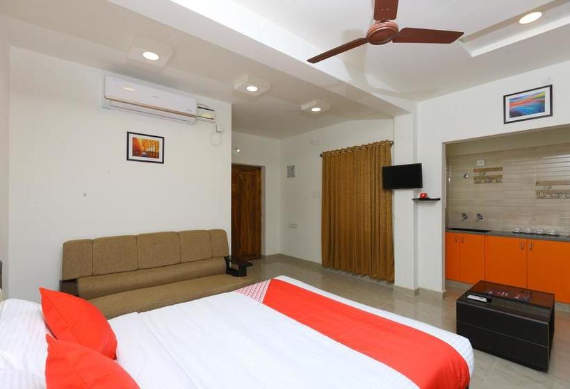 Hotel Oyo 10701 Moukthi Apartment 10