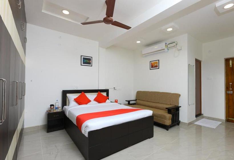 Hotel Oyo 10701 Moukthi Apartment 9