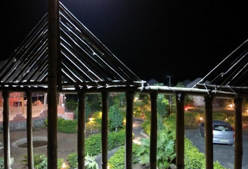 The Hillview Camp Resort 1