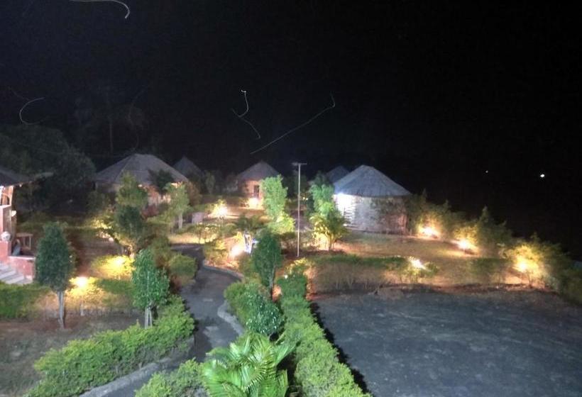 The Hillview Camp Resort 14