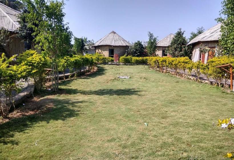 The Hillview Camp Resort 15