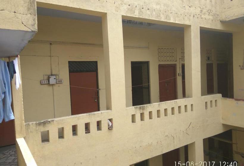 Hostel Sant Villa 10