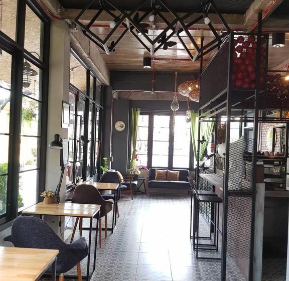 Hotel Warintorn Court 13