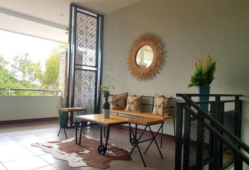 Hotel Warintorn Court 17