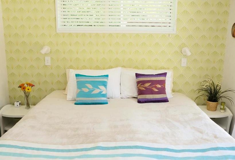 Bed and Breakfast Quality Bnb Close To Airport 9