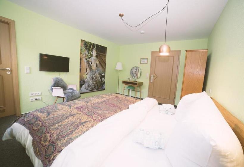 Hotel Vier Jahreszeiten 10