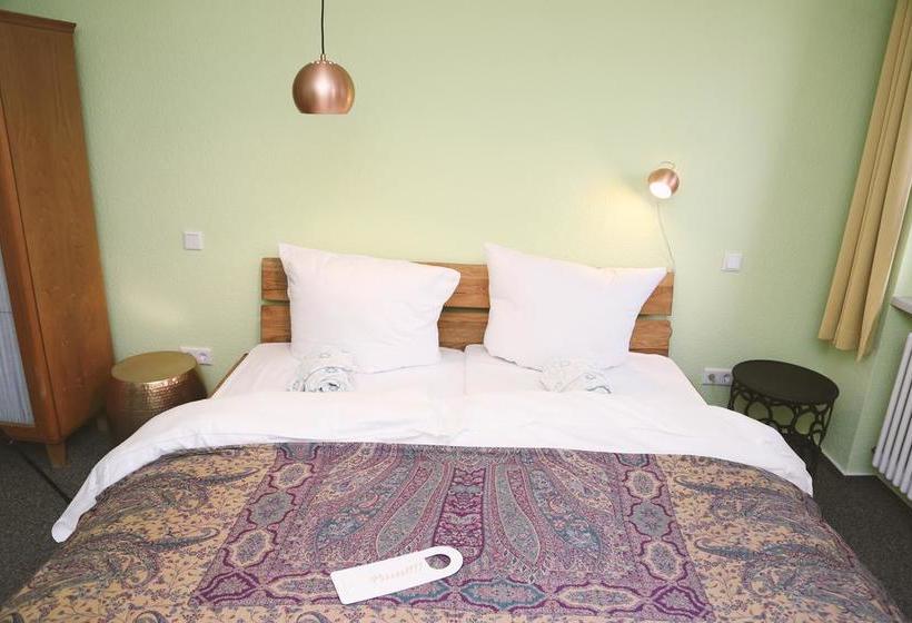 Hotel Vier Jahreszeiten 13