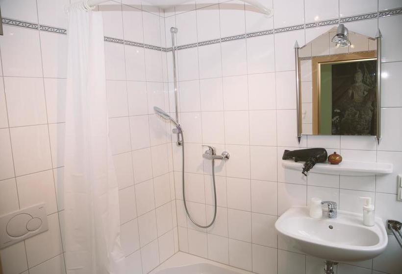 Hotel Vier Jahreszeiten 15