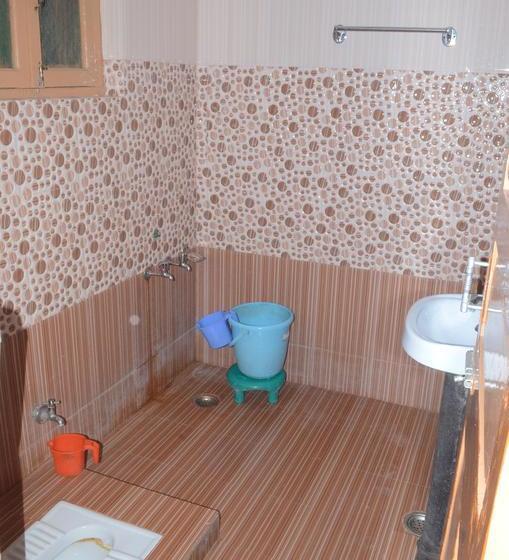 Hotel New Heaven Canal Guest House 14