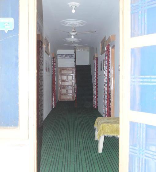 Hotel New Heaven Canal Guest House 6