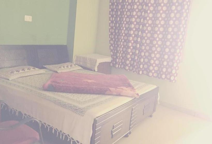 Hotel Anand Homestay