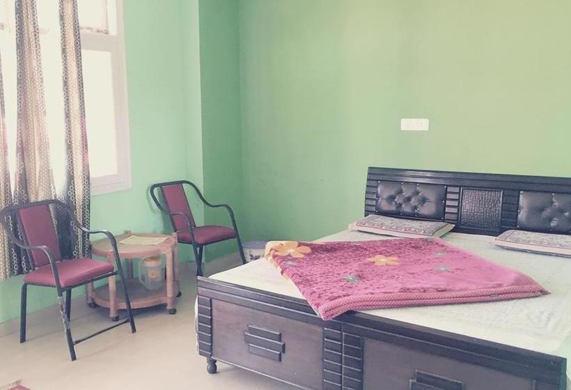 Hotel Anand Homestay 6