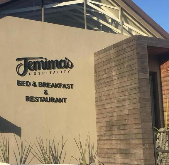 Bed and Breakfast Jemima S Hospitality Gonubie 10