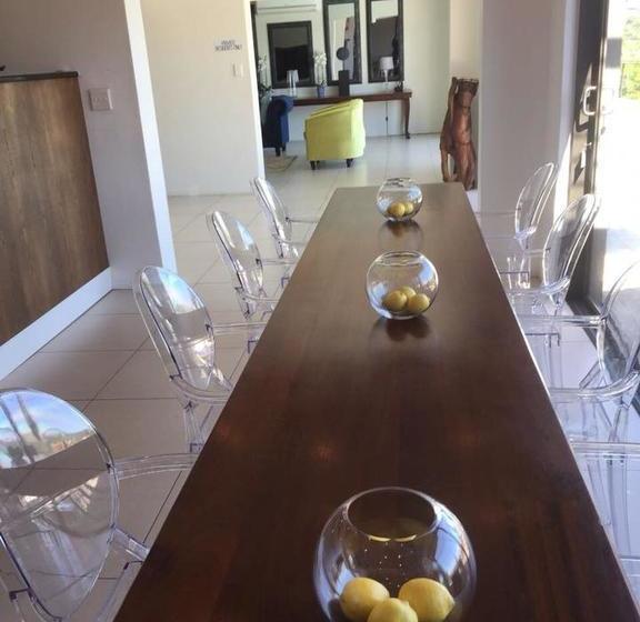 Bed and Breakfast Jemima S Hospitality Gonubie 5