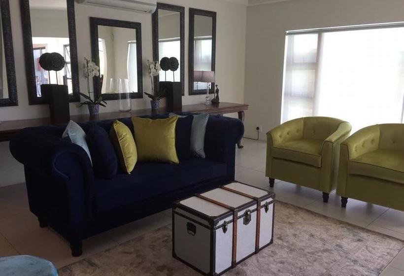 Bed and Breakfast Jemima S Hospitality Gonubie 7