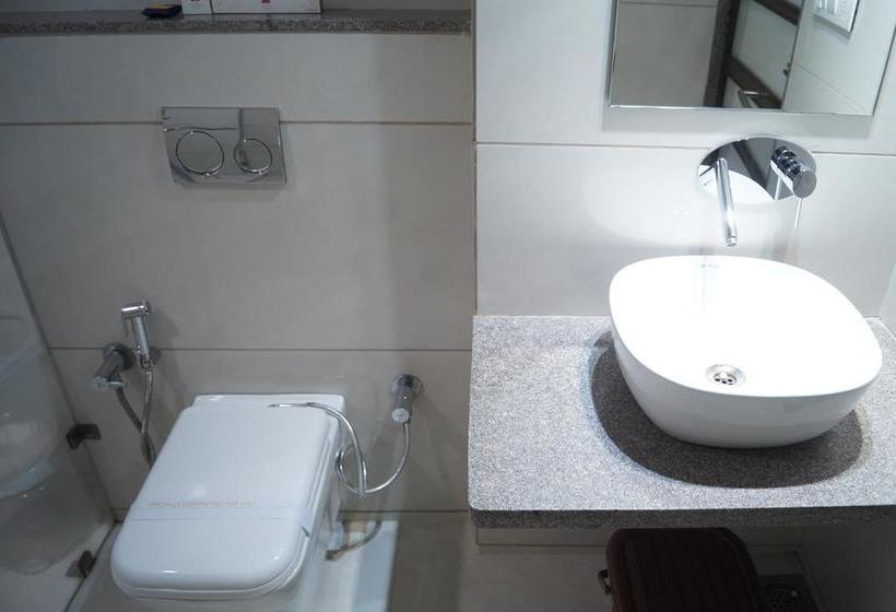 Fabhotel The Lotus Park Paldi 13