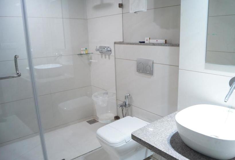 Fabhotel The Lotus Park Paldi 14