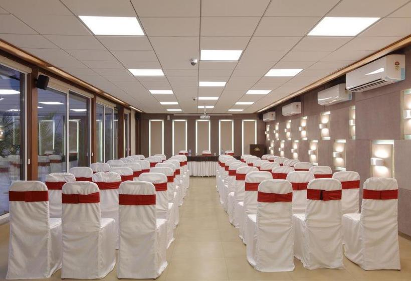 Fabhotel The Lotus Park Paldi 16