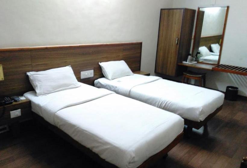 Hotel Sivaranjani 11