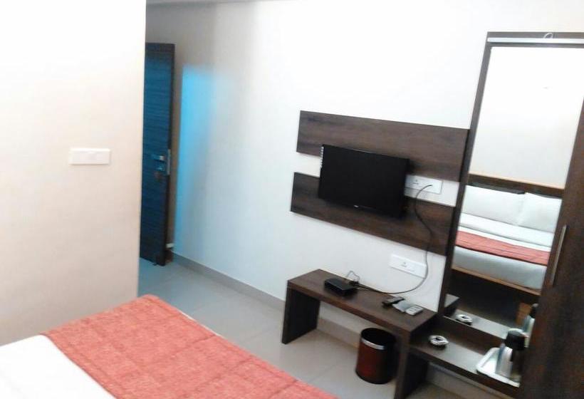 Hotel Sivaranjani 14