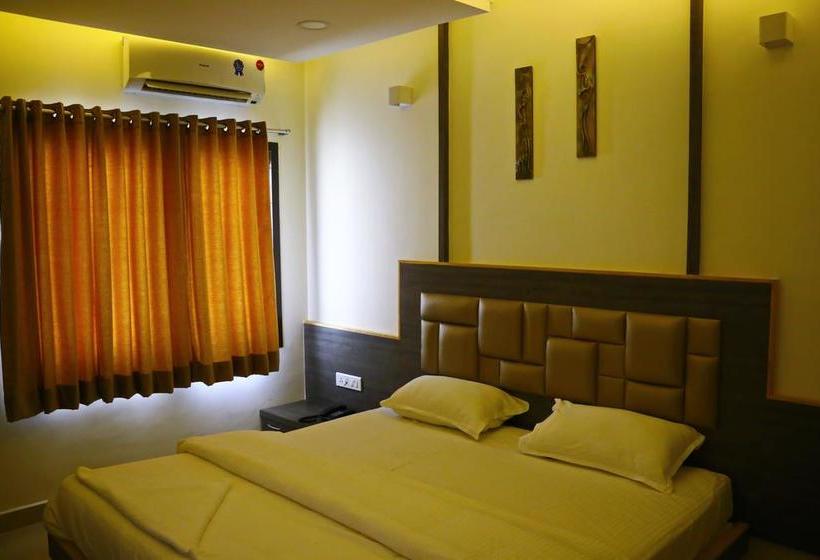 Hotel Sivaranjani 18