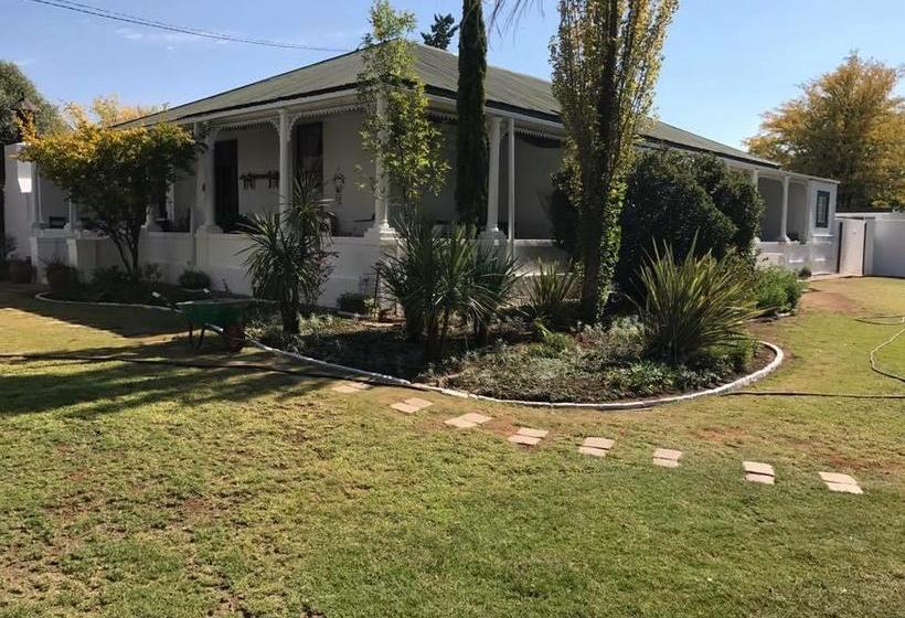 Bed and Breakfast Karoo Ouberg Guest Lodge 8